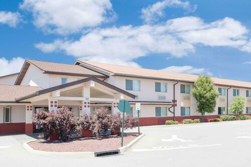 Гостиница Super 8 by Wyndham Middletown