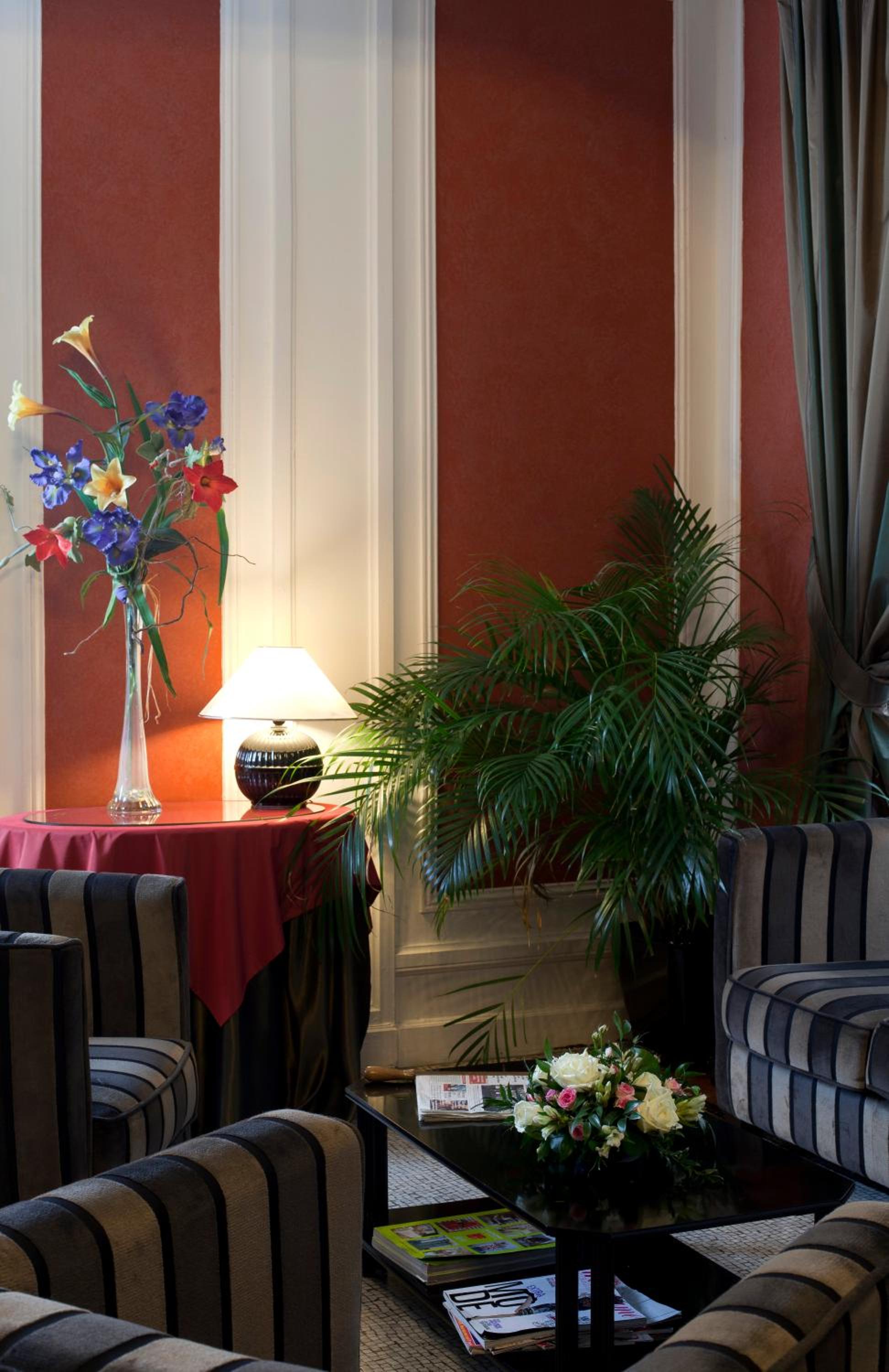 Фото Logis Midland