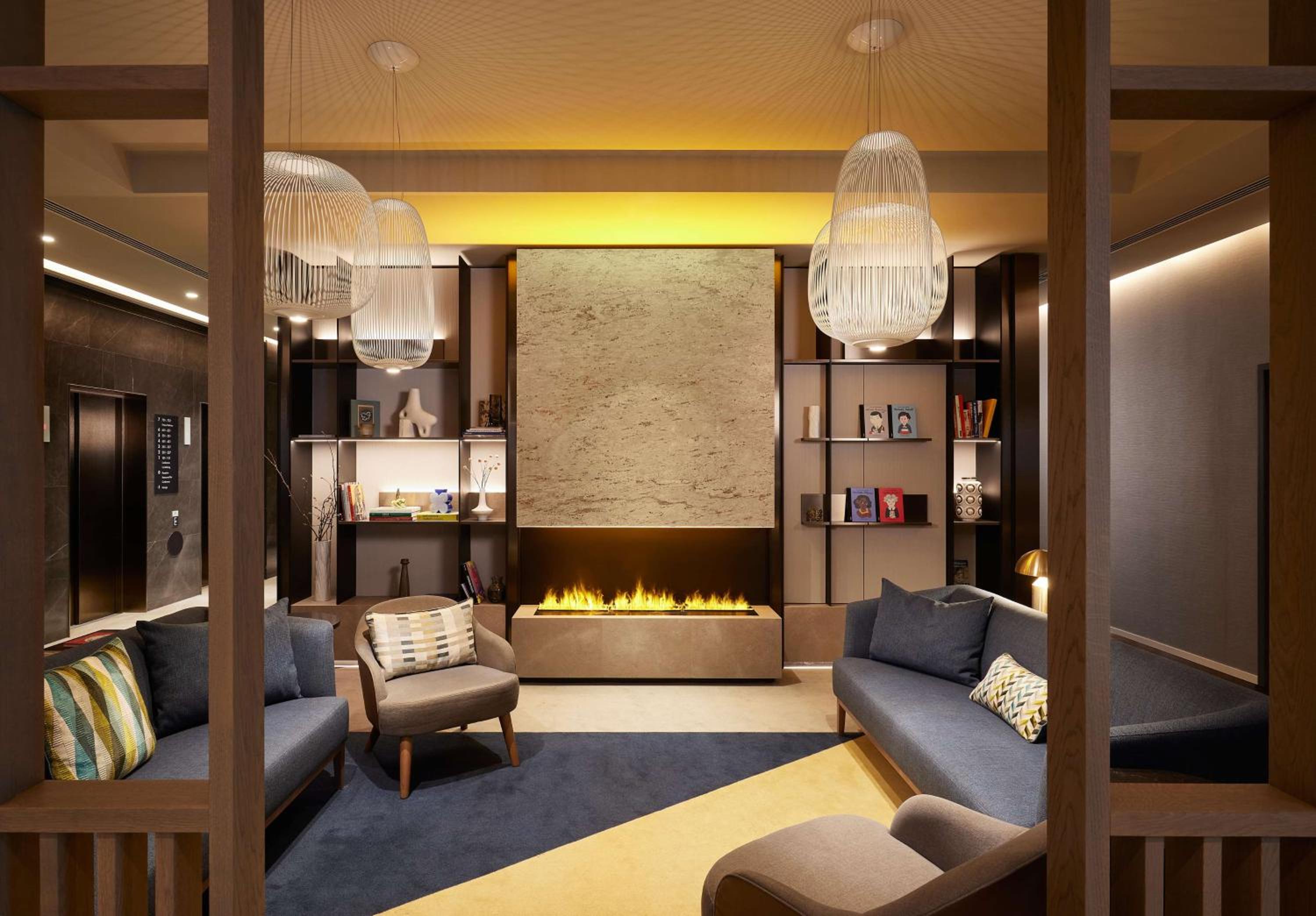 Фото Adina Apartment Hotel Dusseldorf