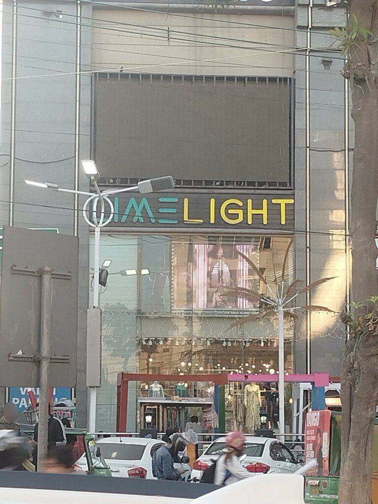 Clothing store Limelight, Lahore, photo