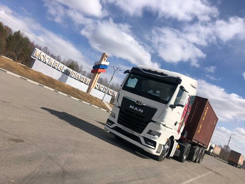 Моншадағы жалаңаш жапон әйелдерін қараңыз