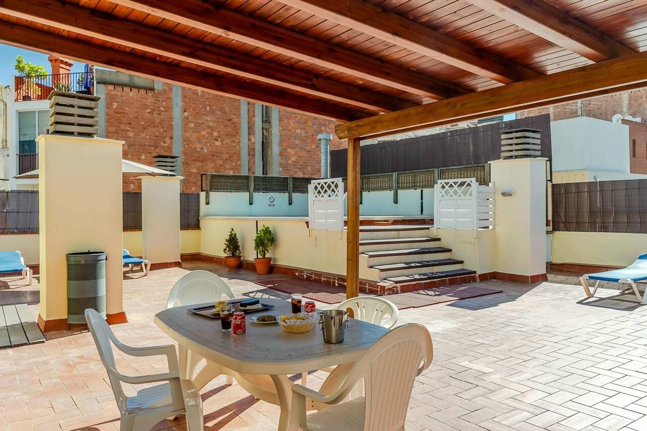 Фото Aparthotel Bertran