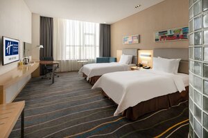 Гостиница Holiday Inn Express Luoyang City Center