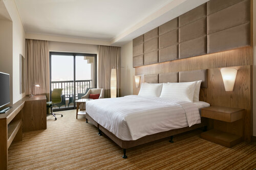 Гостиница Traders Hotel Qaryat Al Beri Abu Dhabi в Абу-Даби