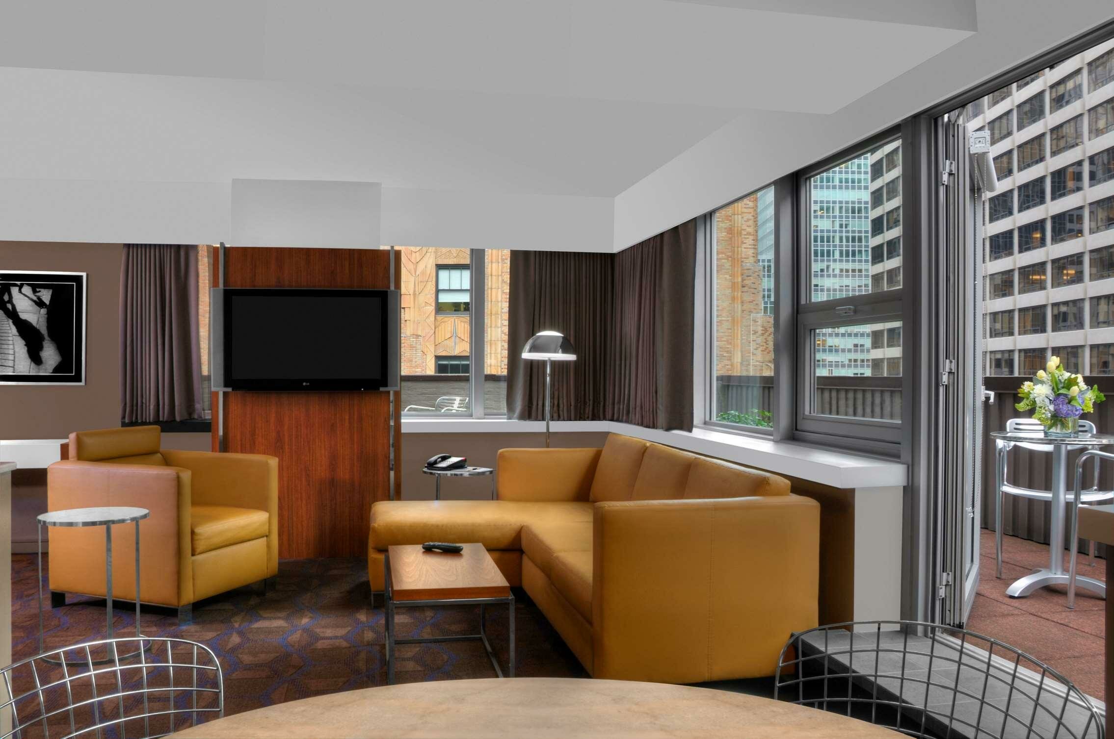 Фото Отель DoubleTree by Hilton Metropolitan - New York City