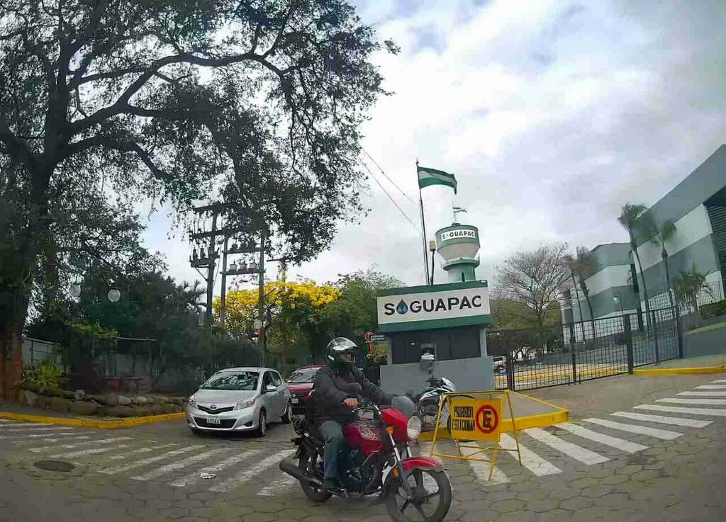 Water supply and sewage systems Saguapac, Santa Cruz de la Sierra, photo
