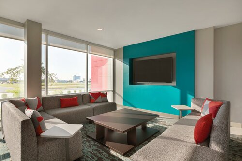 Гостиница Avid hotel Boston Logan Airport - Revere, an Ihg Hotel