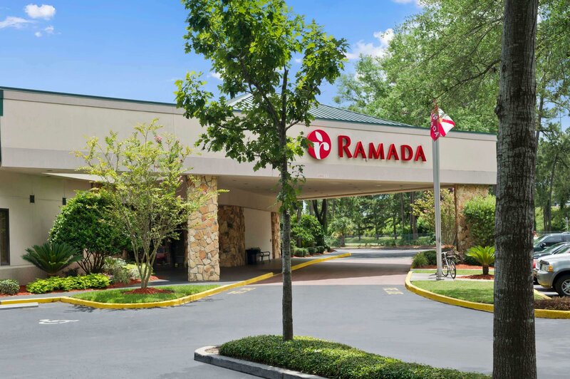 Гостиница Ramada Hotel & Conference Center by Wyndham Jacksonville