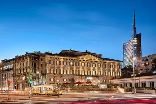 Гостиница Avani Palazzo Moscova Milan Hotel в Милане