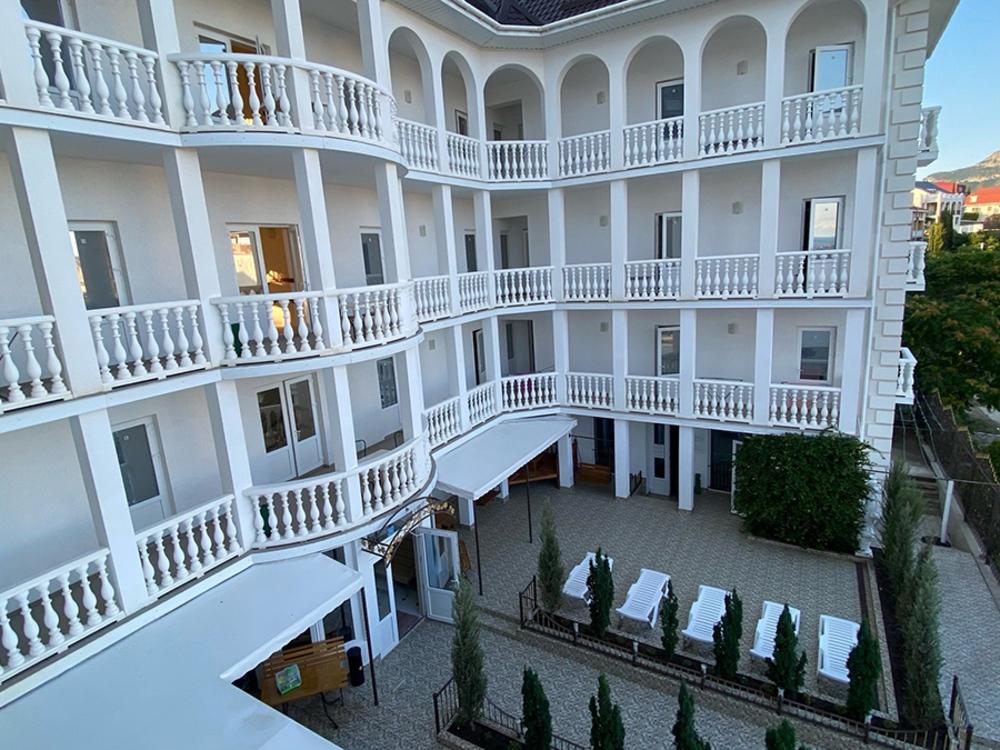 Фото Соната