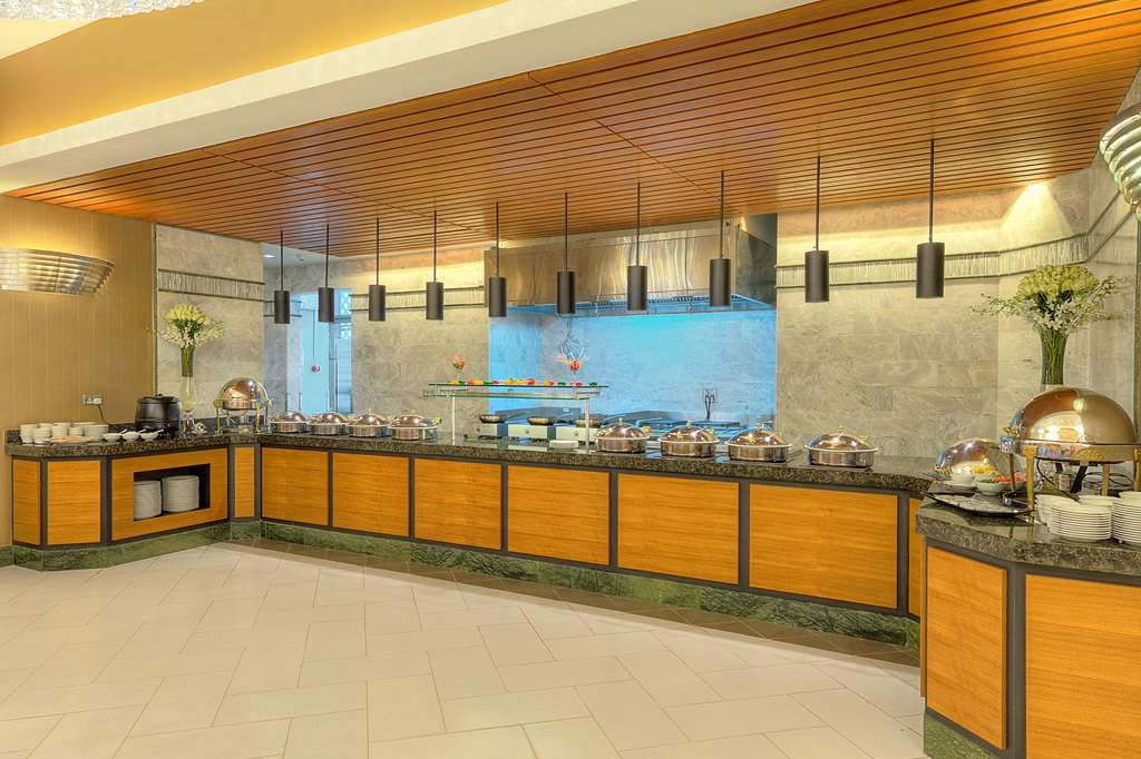 Фото Hilton Suites Makkah