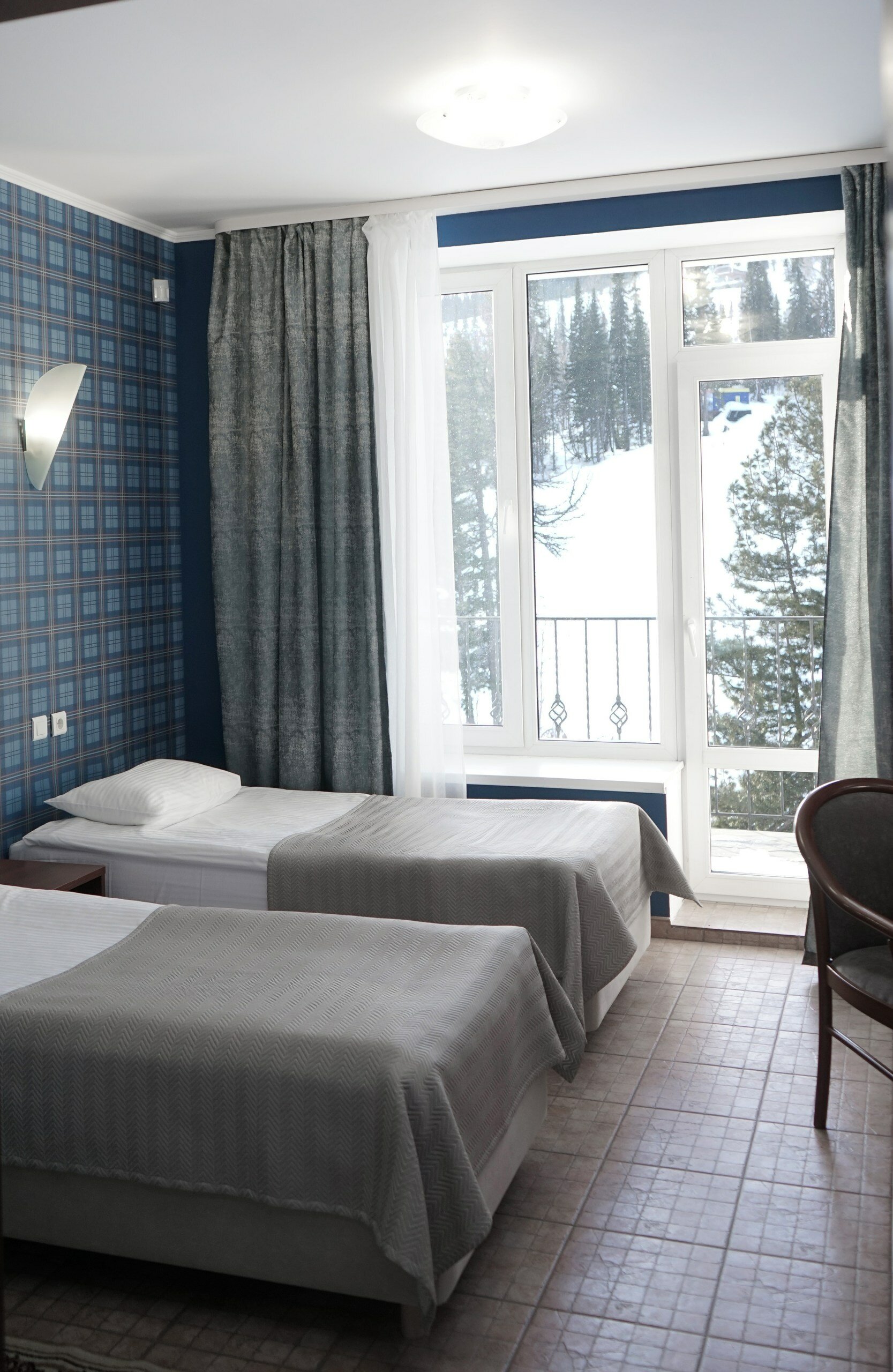 Фото отеля 1