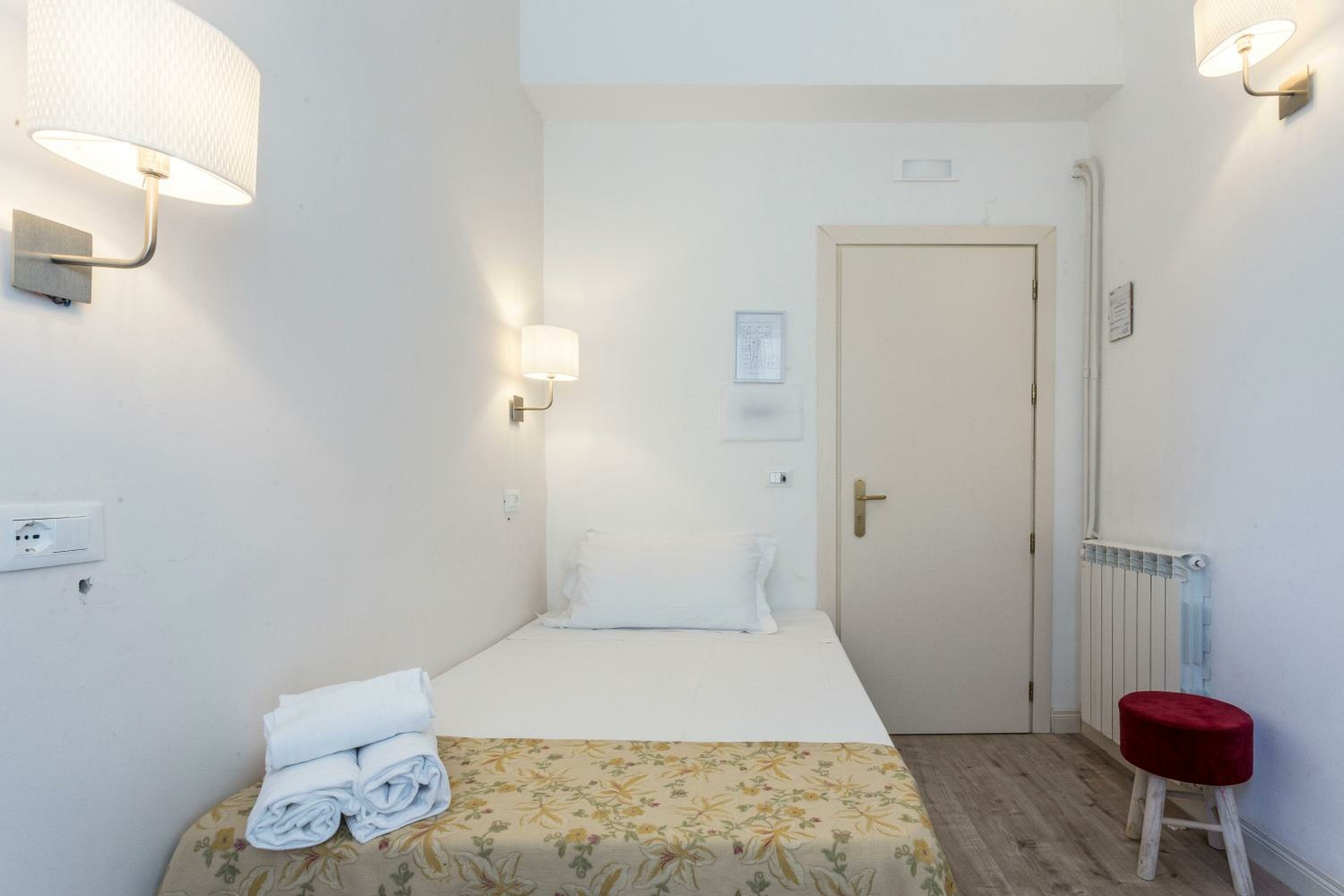 Фото Hotel Cathrine