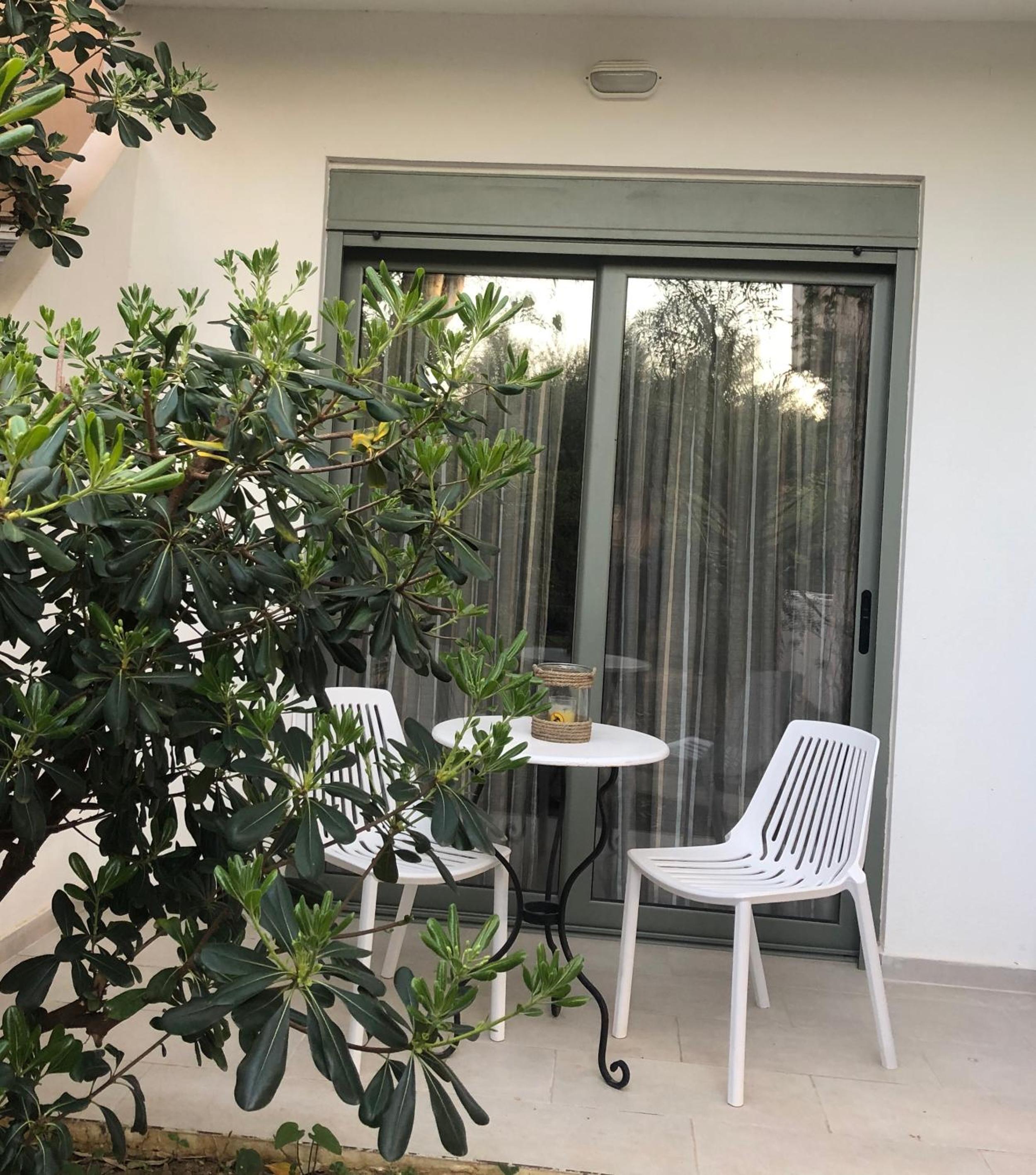 Фото Oleander Apartments