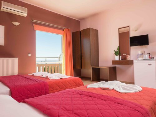 Гостиница Petritos Rooms and Studios