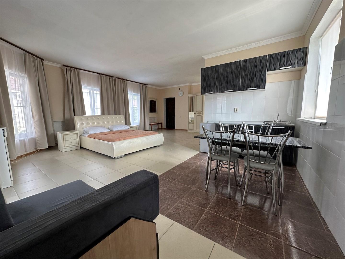 Фото Come Inn на Кленовой