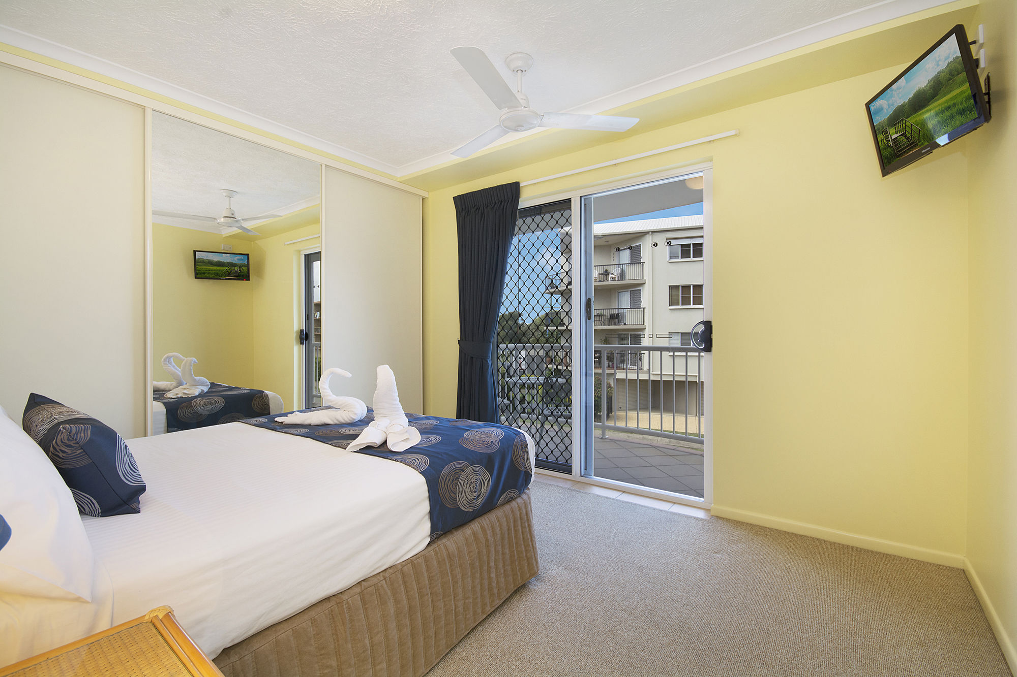 Фото Sandy Shores on Golden Beach