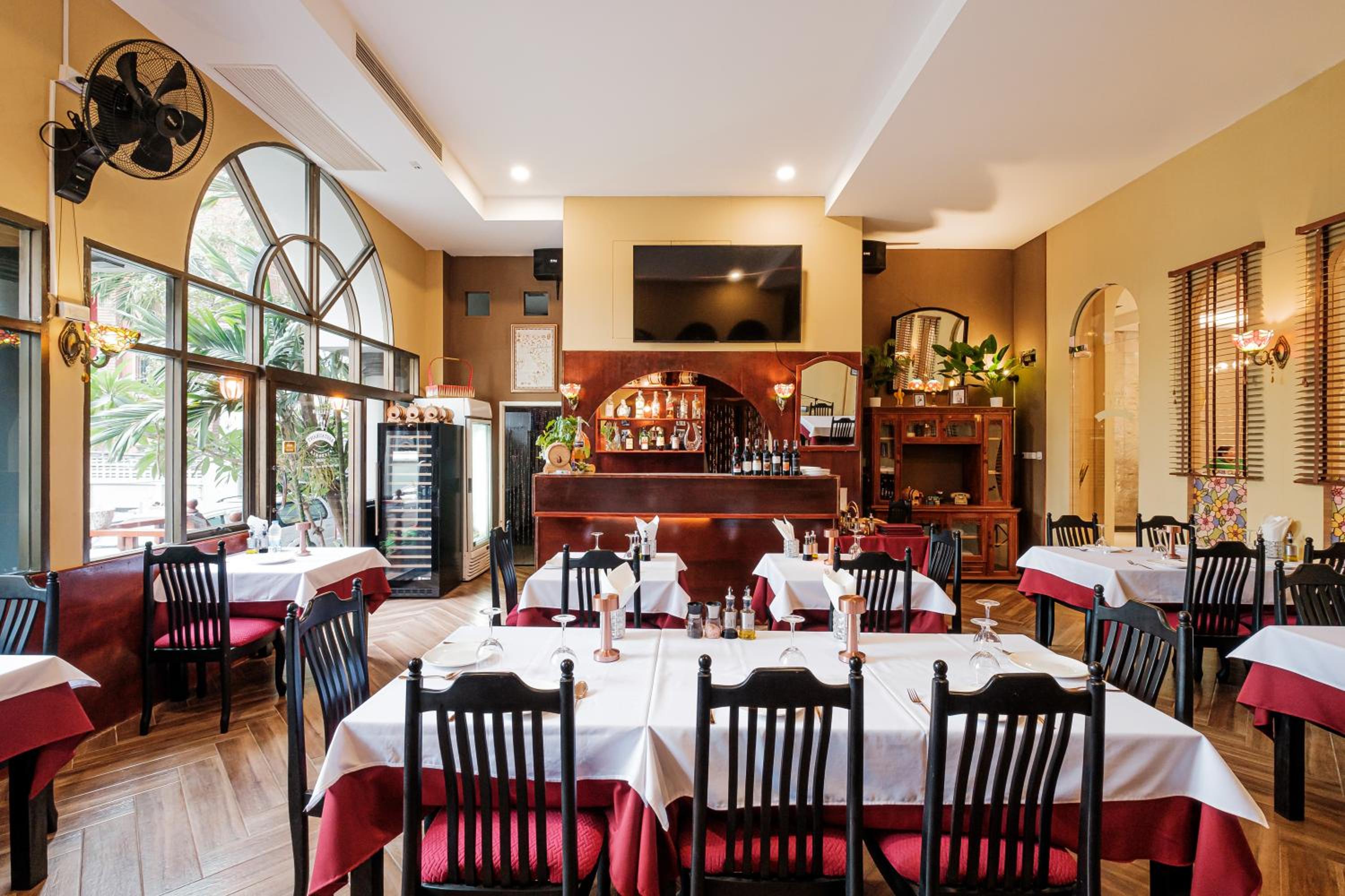 Фото Boss Mansion