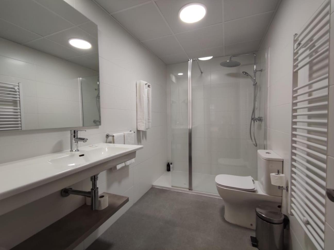 Фото Apartahotel Los Girasoles