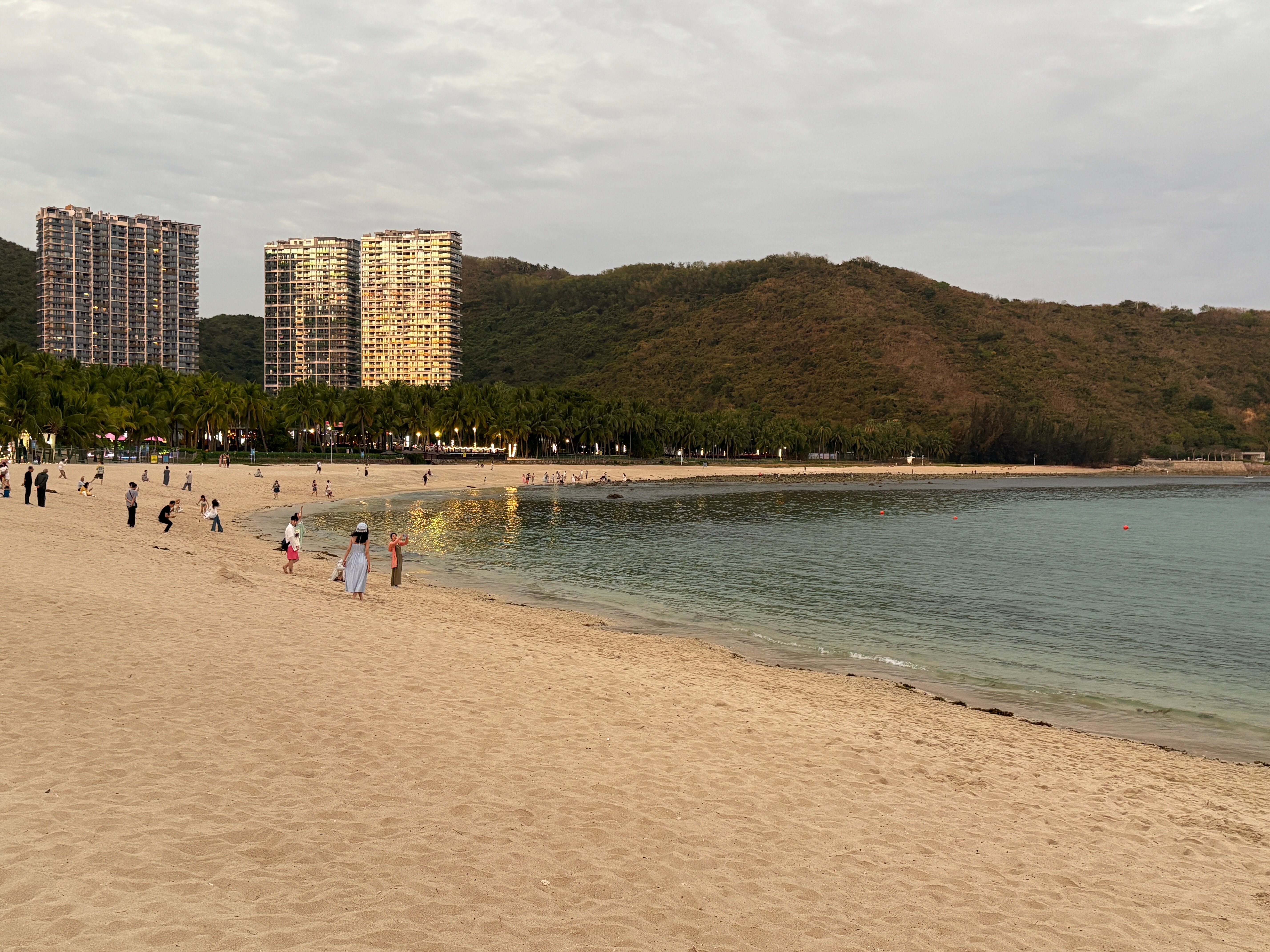 Фото Luhuitou Sanya Resort