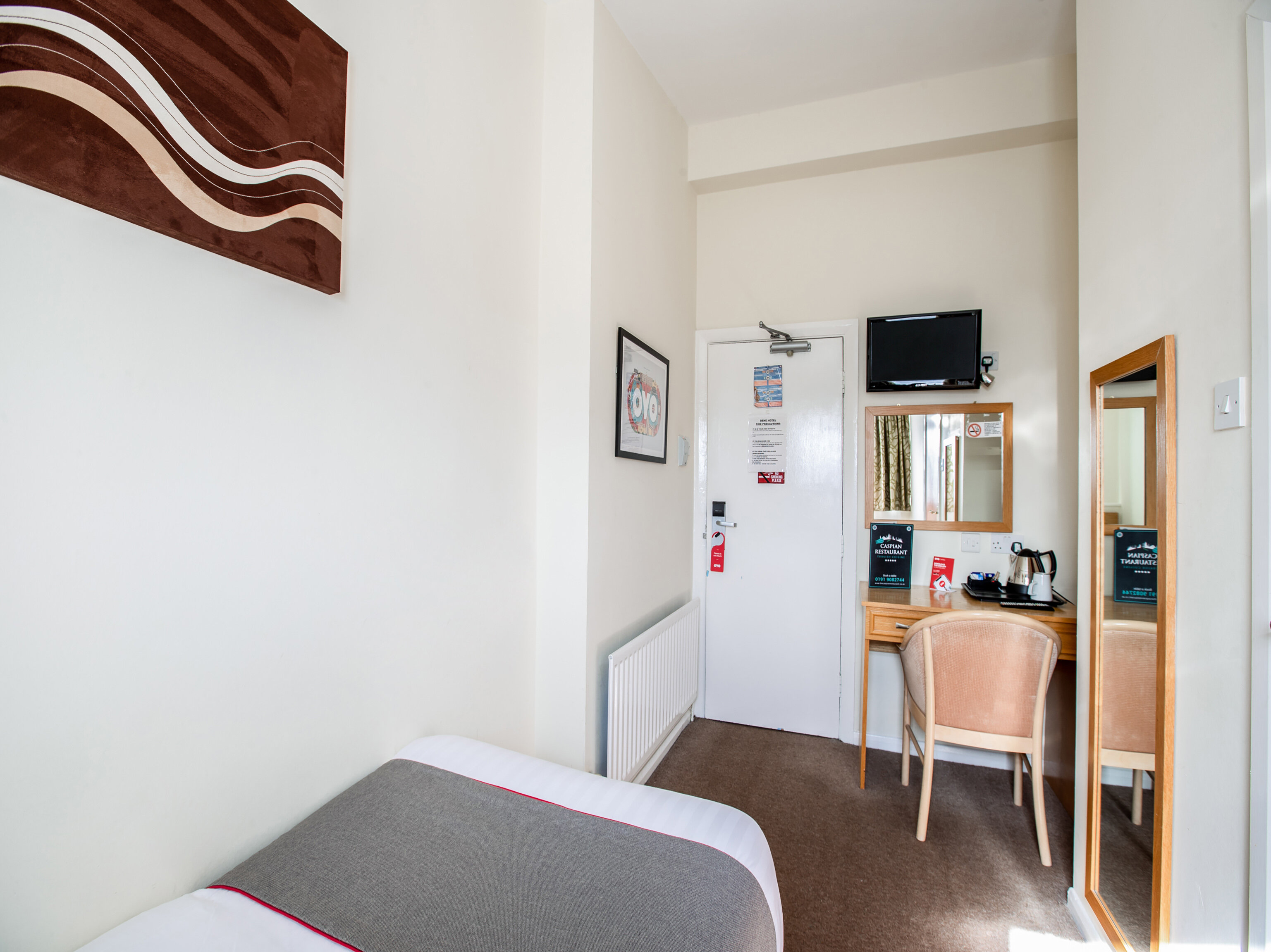 Фото Oyo Dene Hotel