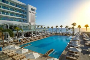 отель Constantinos The Great Beach Hotel