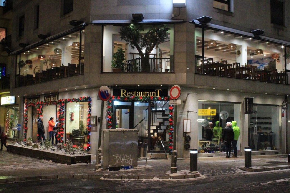 Фото Отель Aston