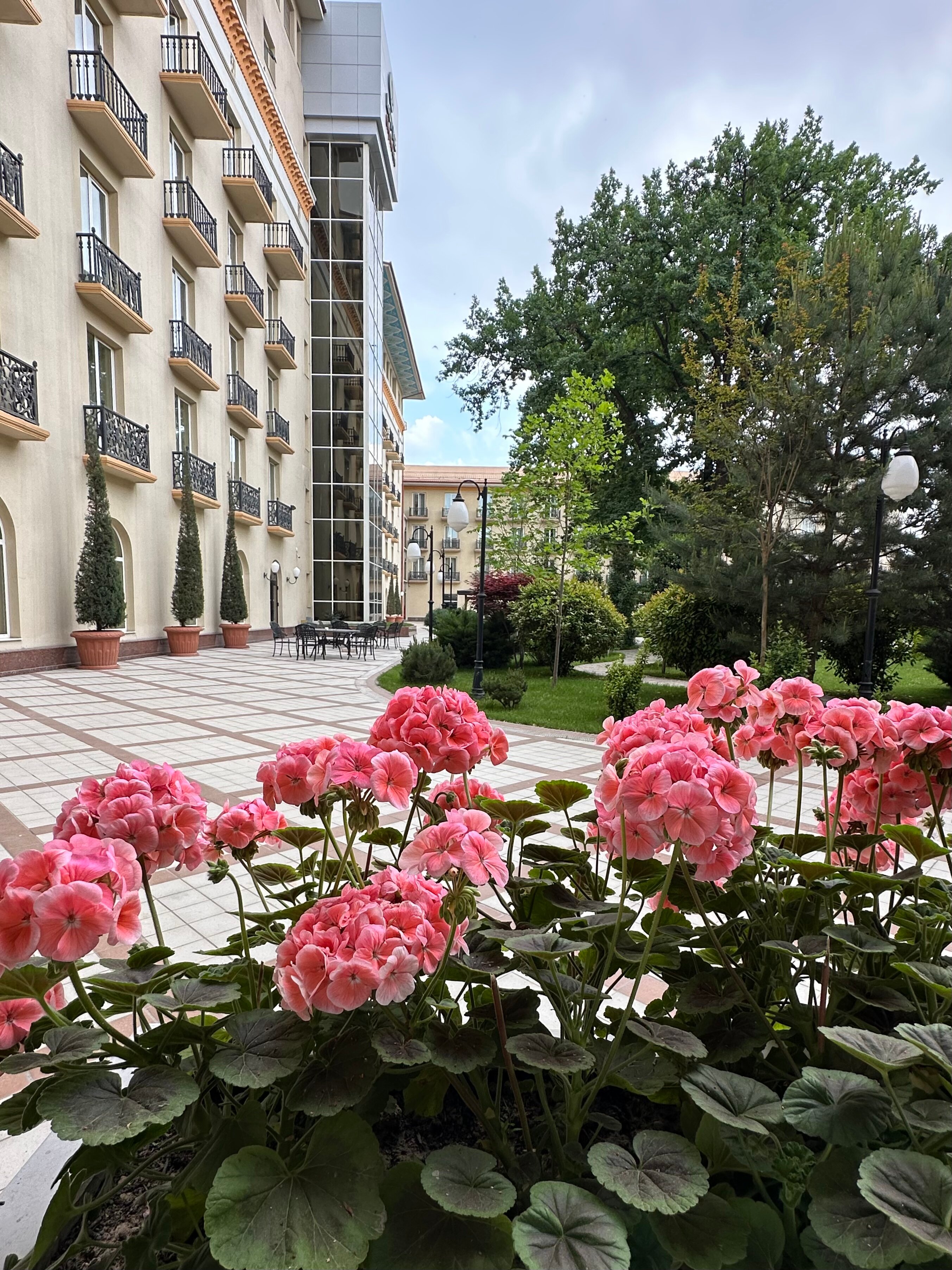 Фото Lotte City Hotels Tashkent Palace