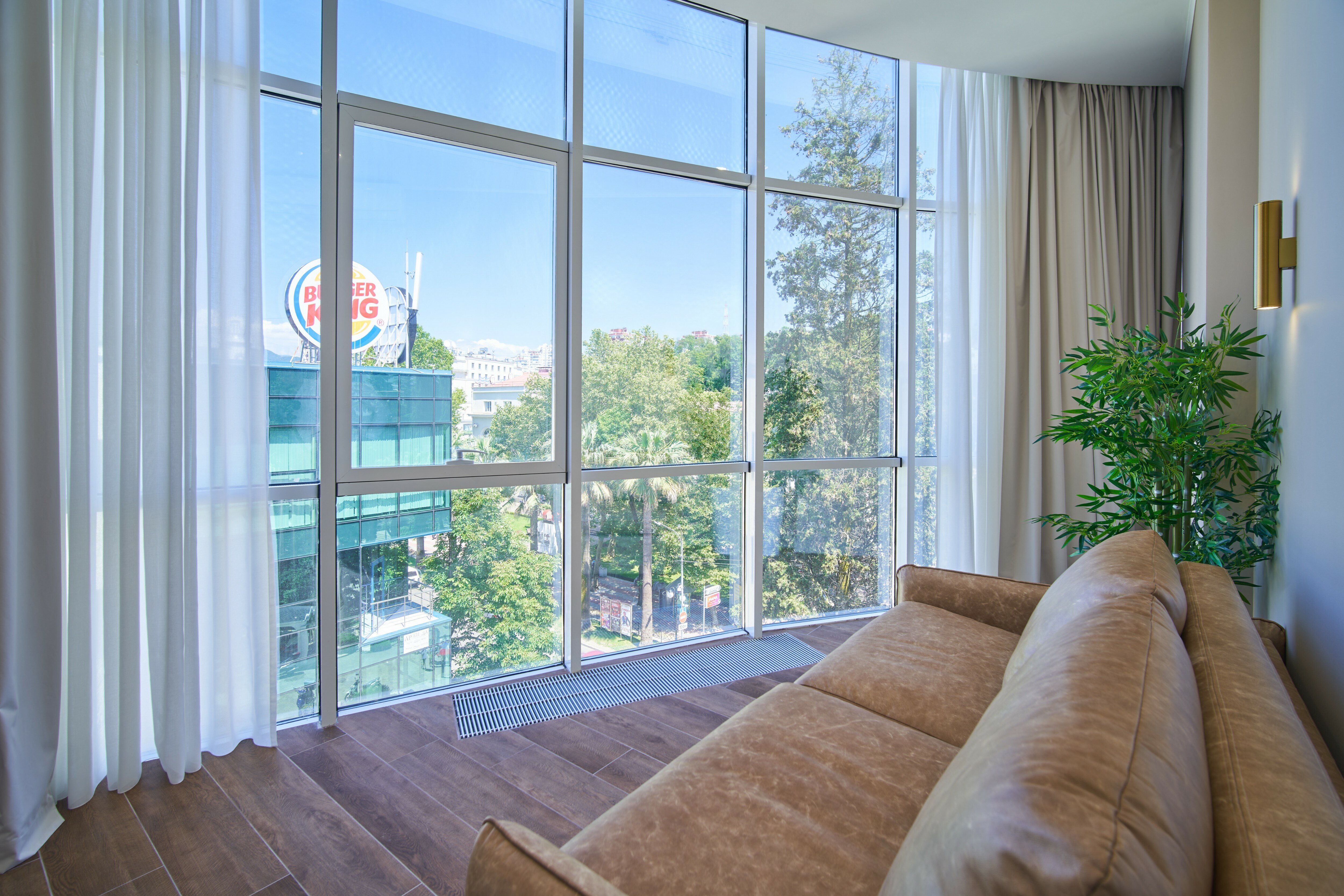 Фото South Mirror Residence