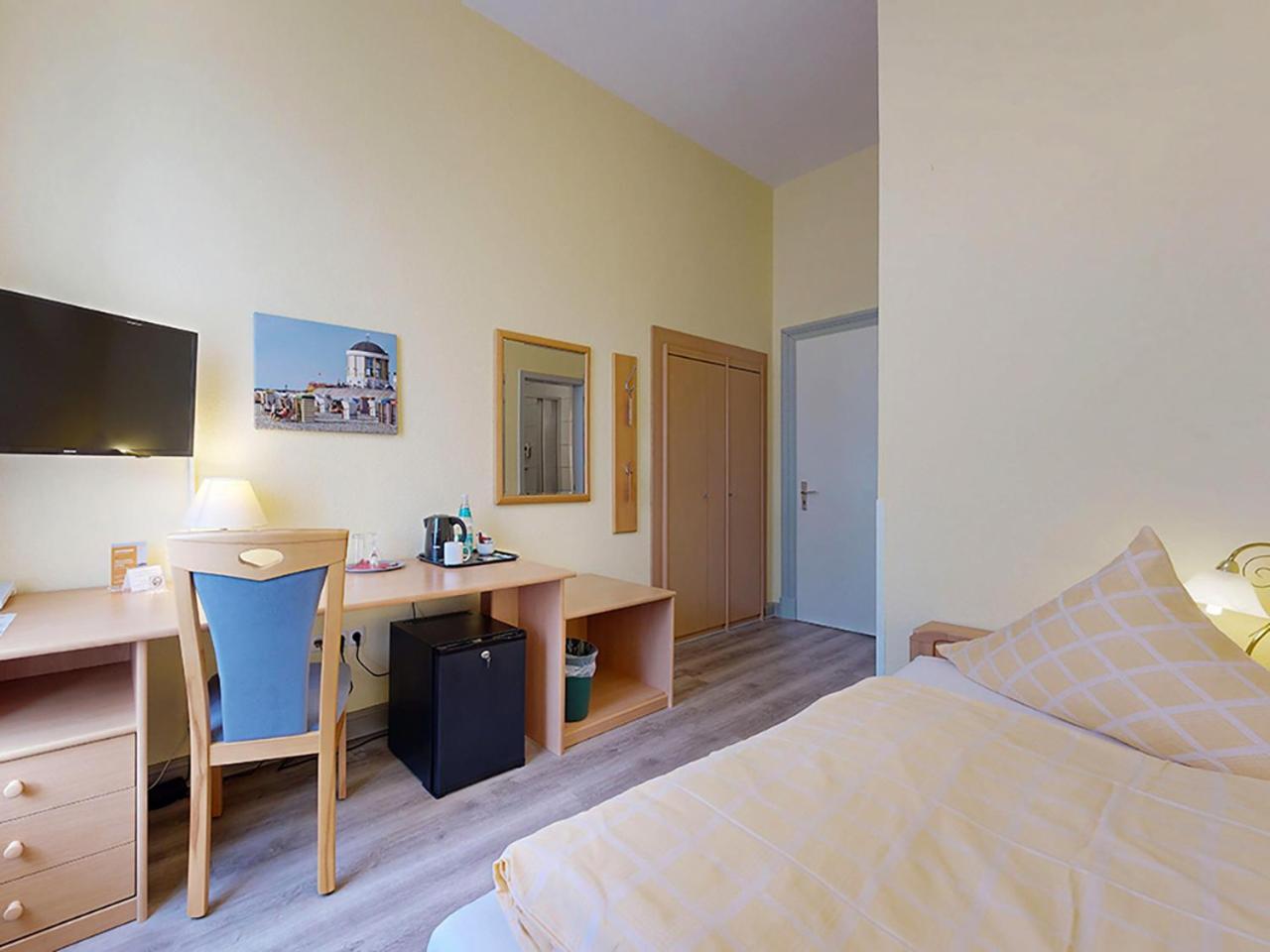 Фото Hotel Graf Waldersee