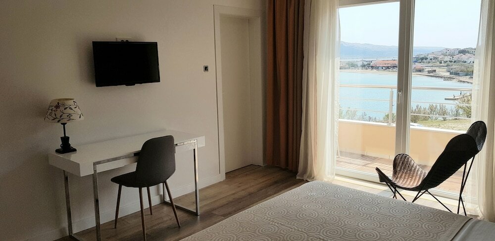 Фото Guest house Revelin