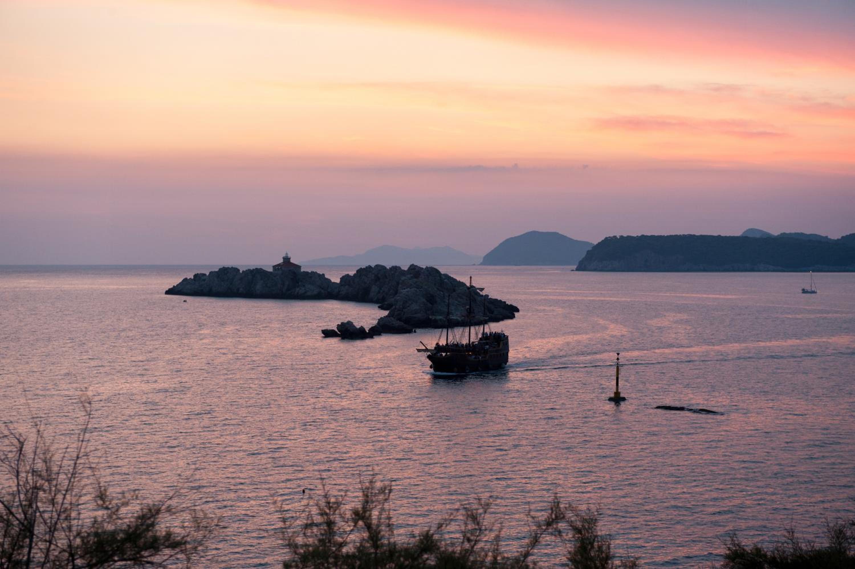 Фото Royal Princess Hotel