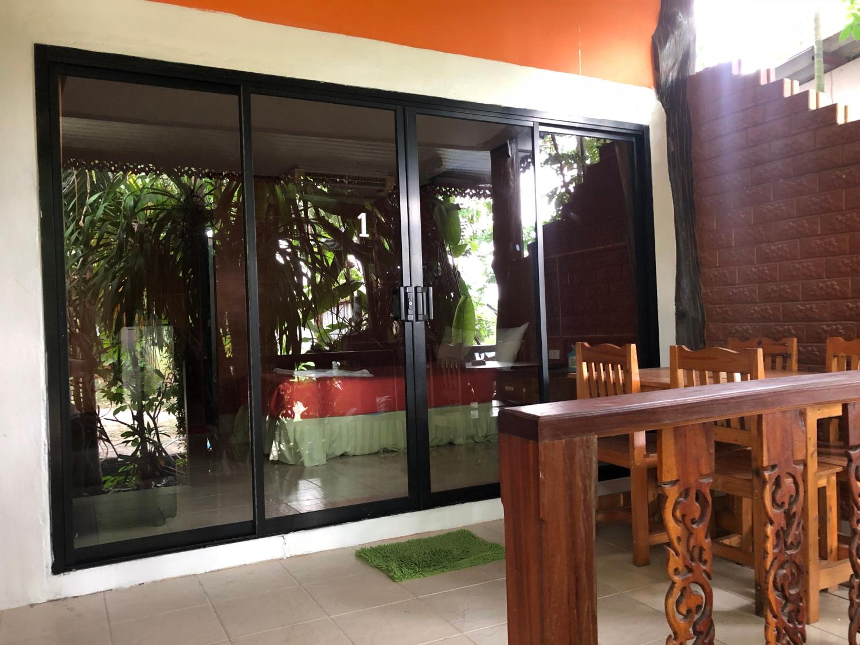 Фото Ruan Mai Sang Ngam Resort