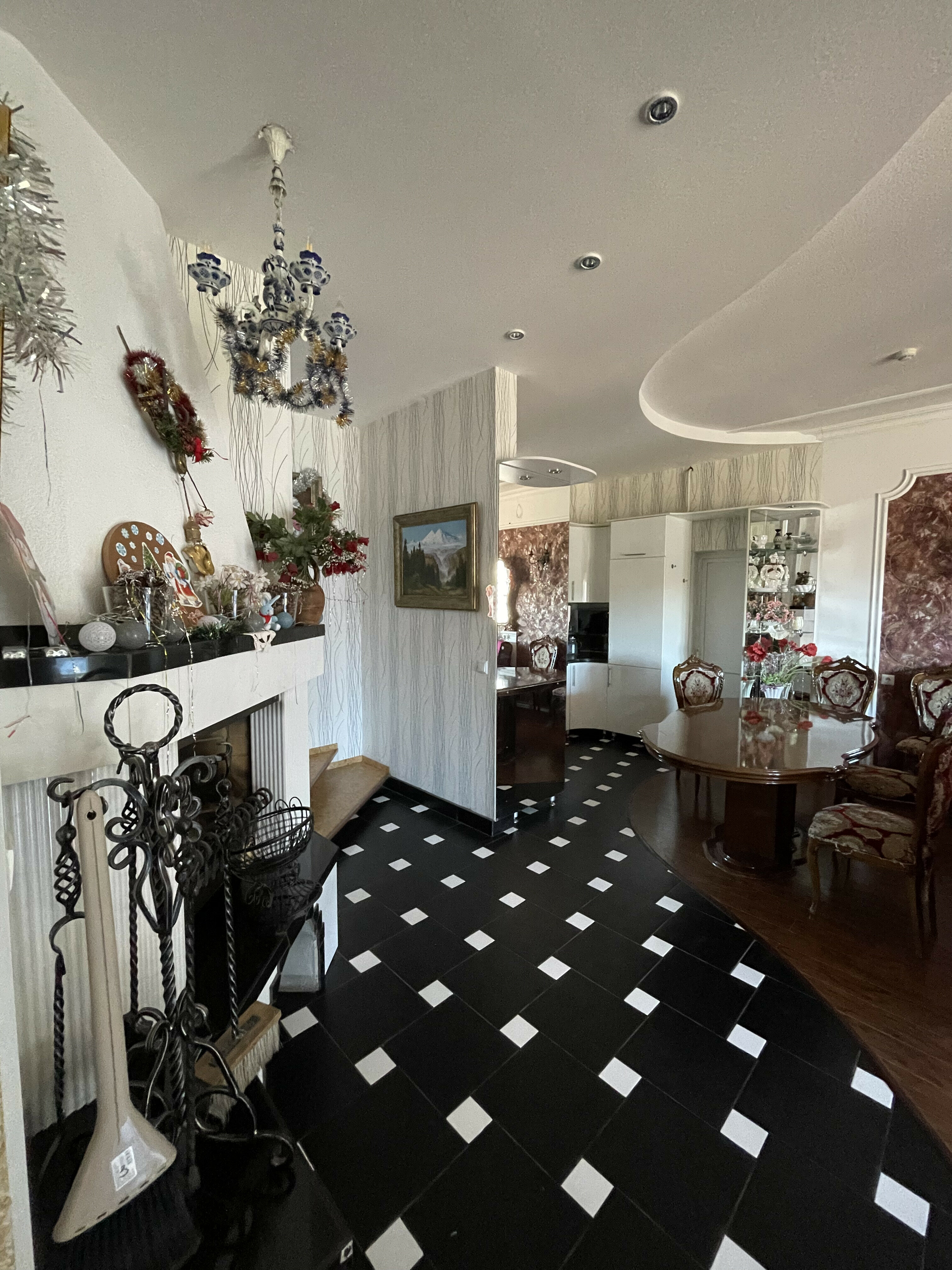 Фото Mountain Cottage