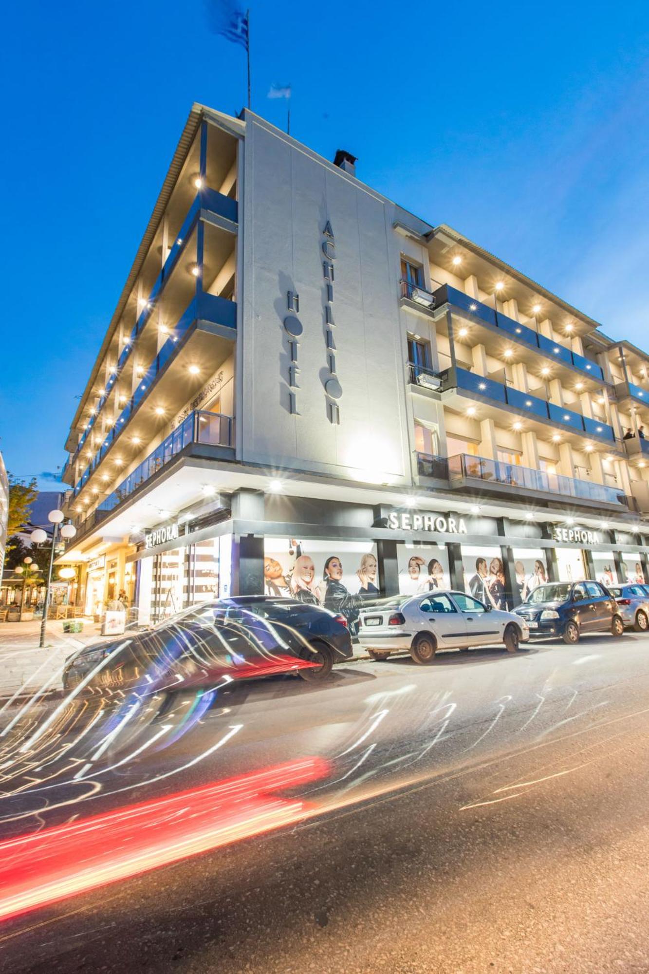 Фото отеля 1