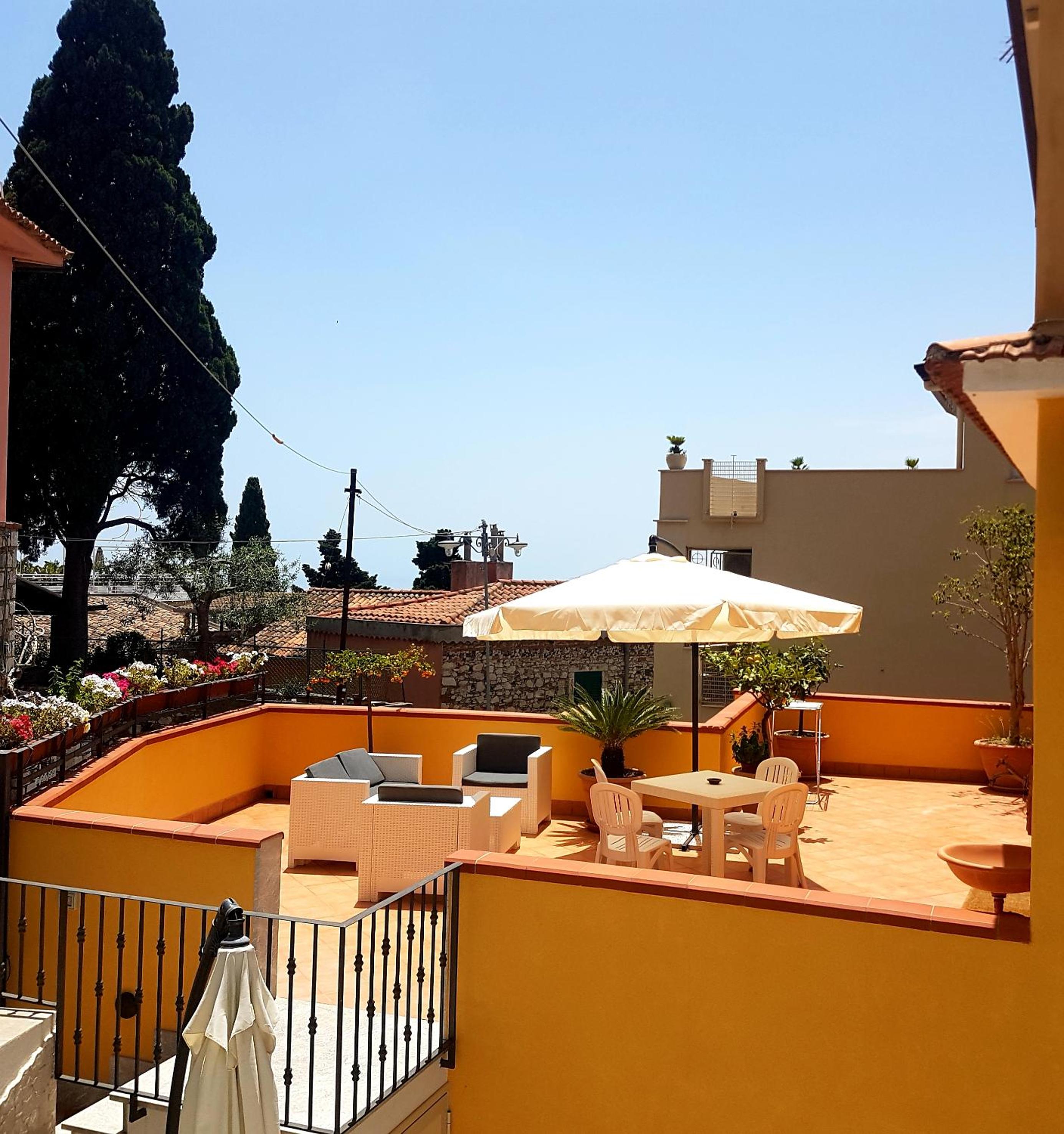 Фото Cartolina Apartment