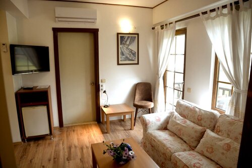 Гостиница Efe Hotel Göcek в Гёджеке
