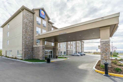 Гостиница Comfort Inn & Suites Edmonton International Airport