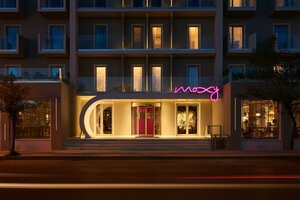 Гостиница Moxy Patra Marina