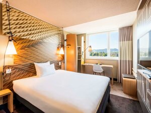 Гостиница Ibis Zurich City West