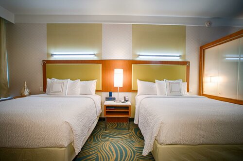Гостиница Springhill Suites Canton
