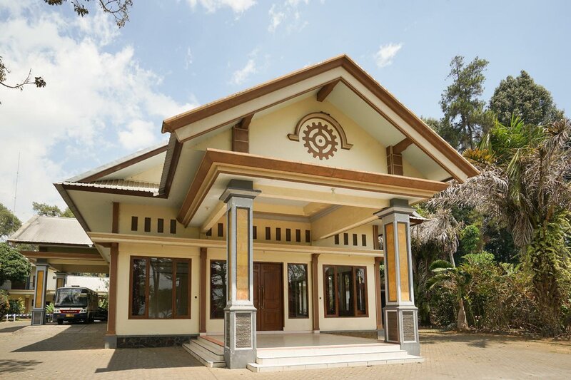 Гостиница Oyo 1483 Hotel Bumi Bermi Permai