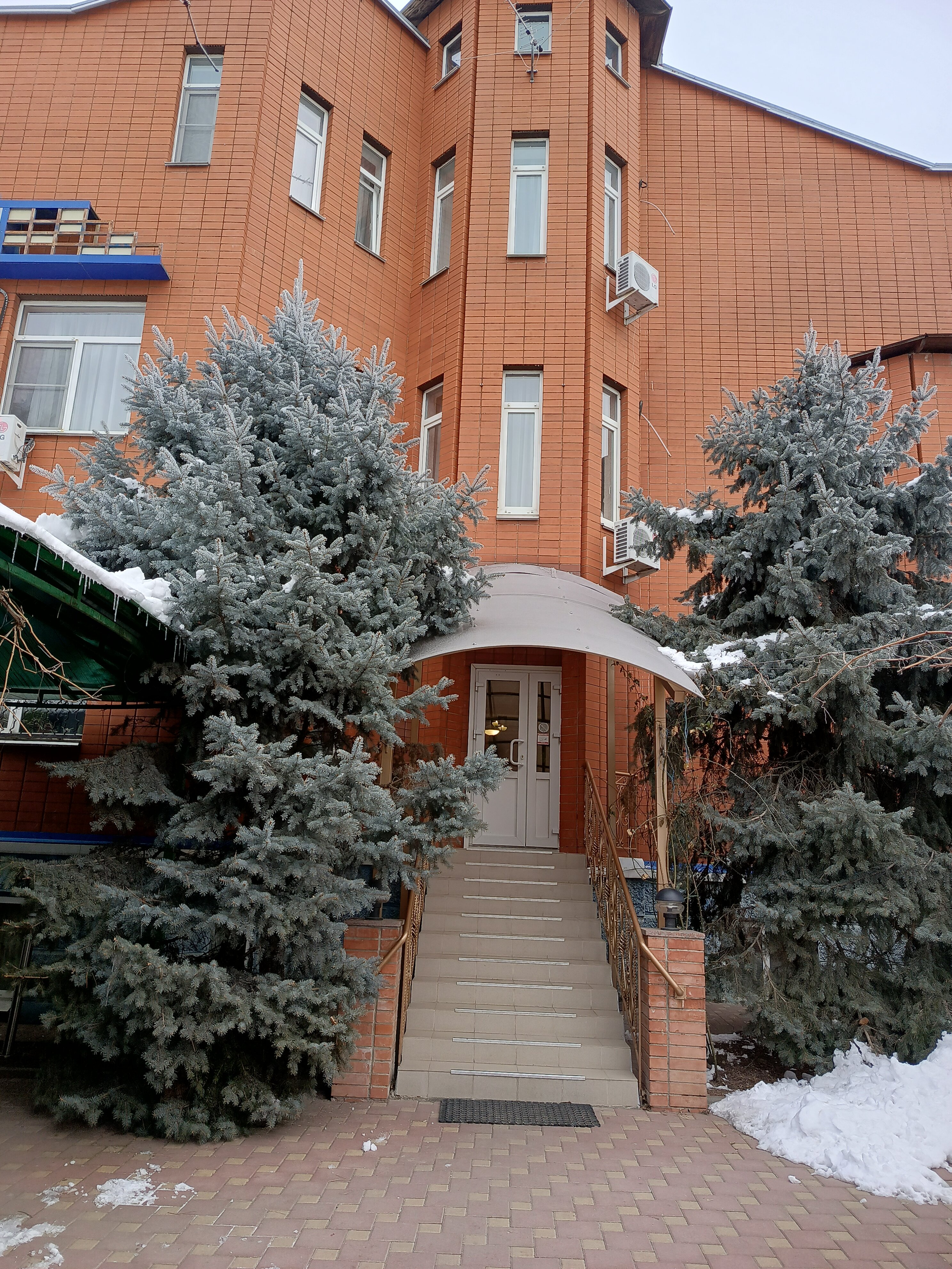 Фото отеля 1