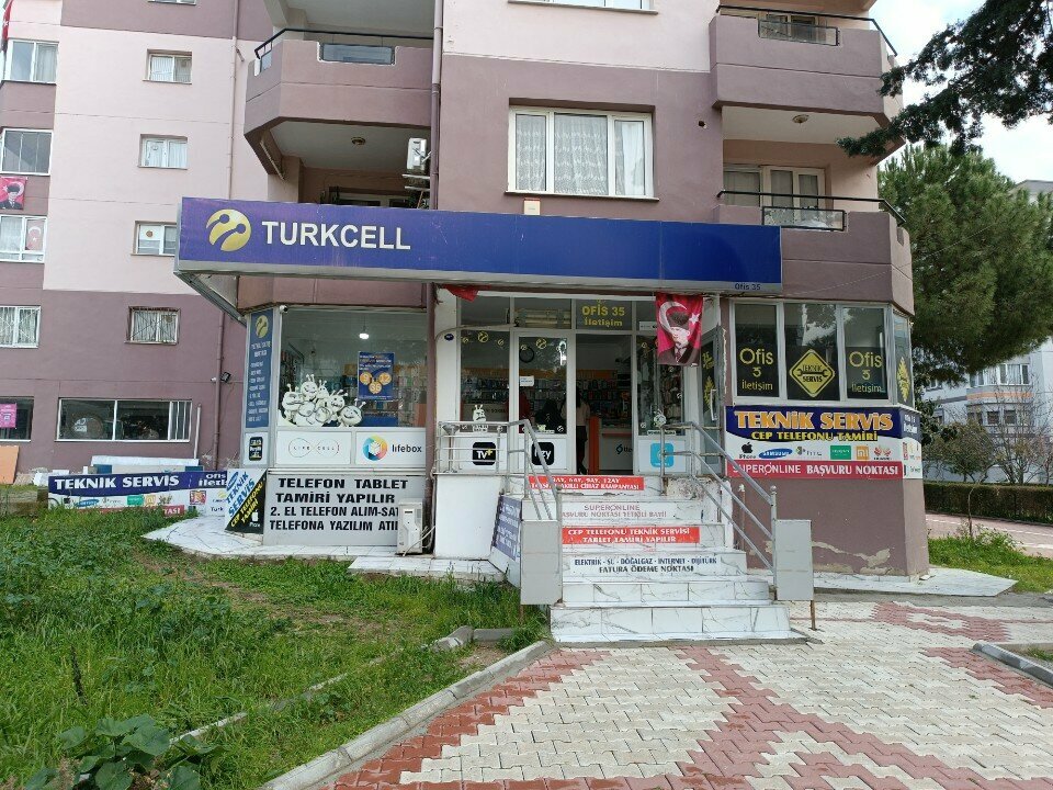 Mobile phone store Turkcell, Izmir, photo