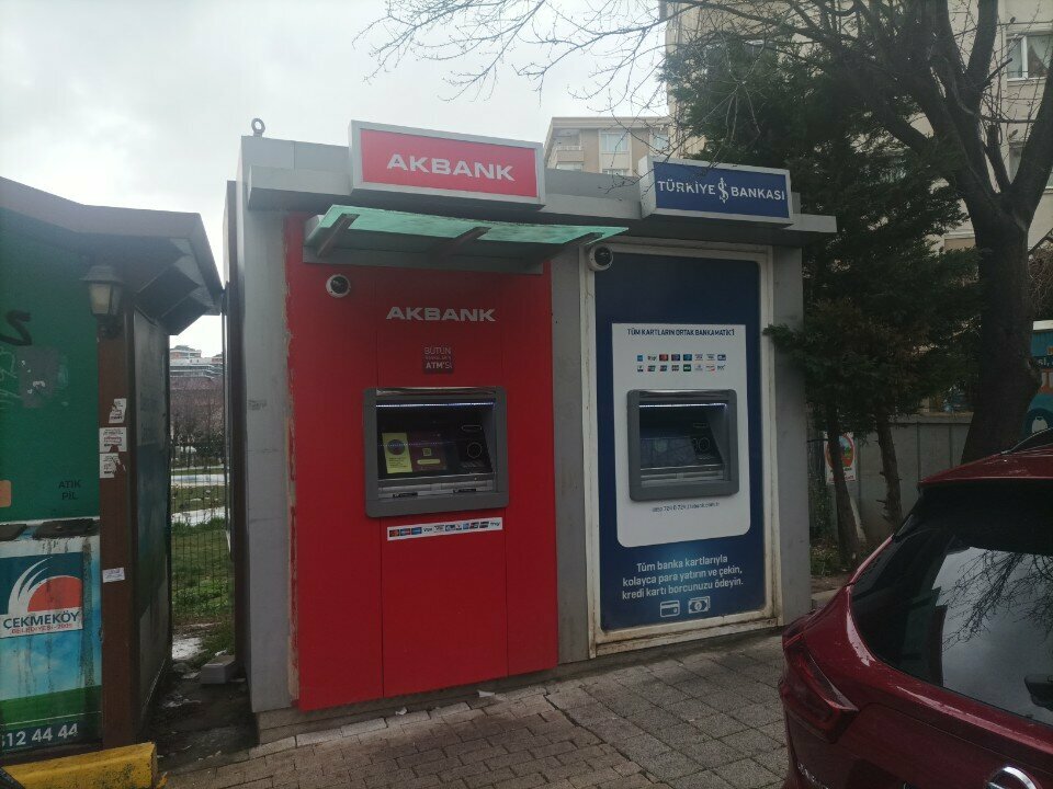 ATM Turkey Is Bank ATM, Istanbul, photo