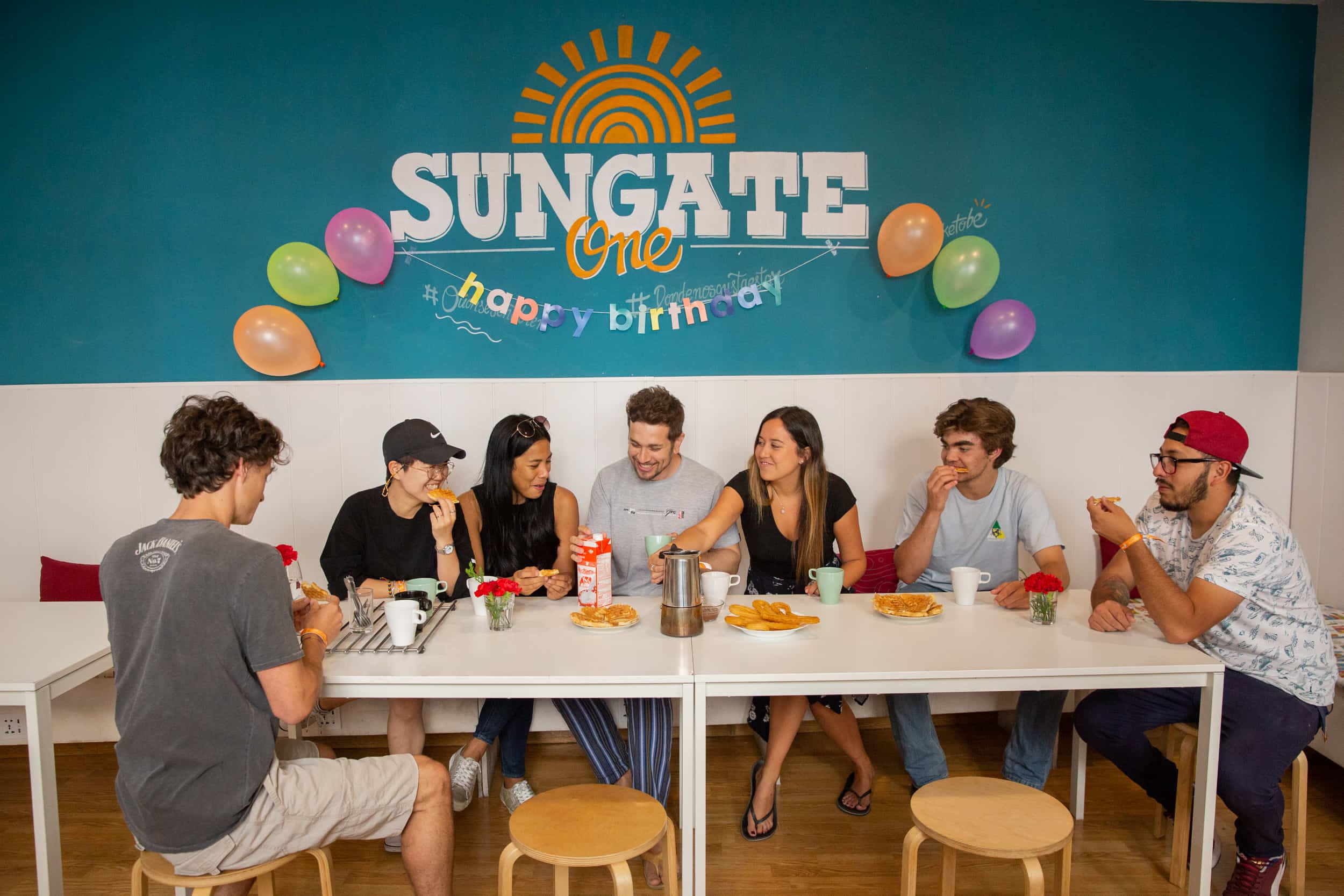 Фото Onefam Sungate Hostel Madrid