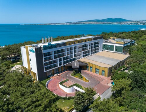 Гостиница Приморье Grand Resort Hotel в Геленджике