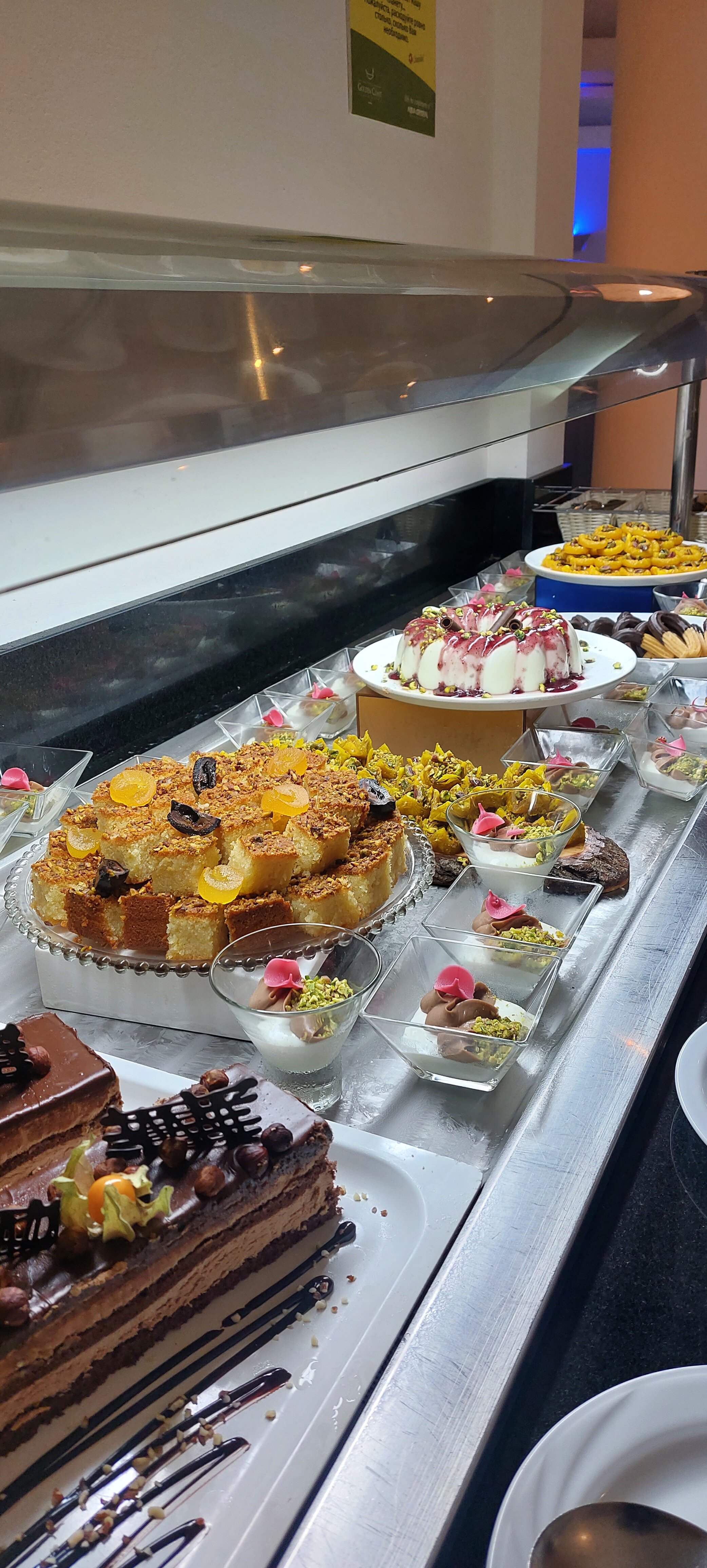 Фото Golden Coast Beach