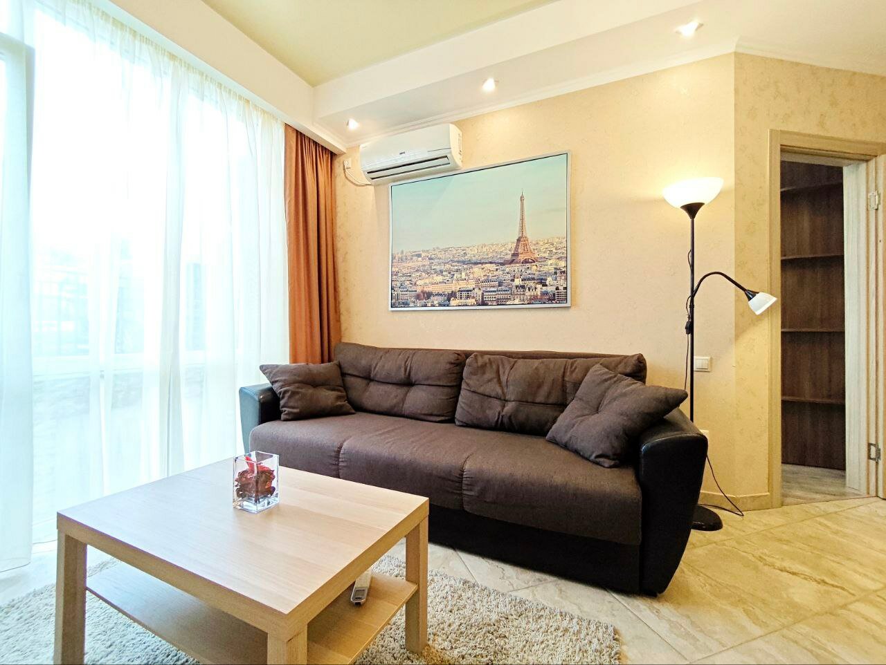 Фото Station Apartments