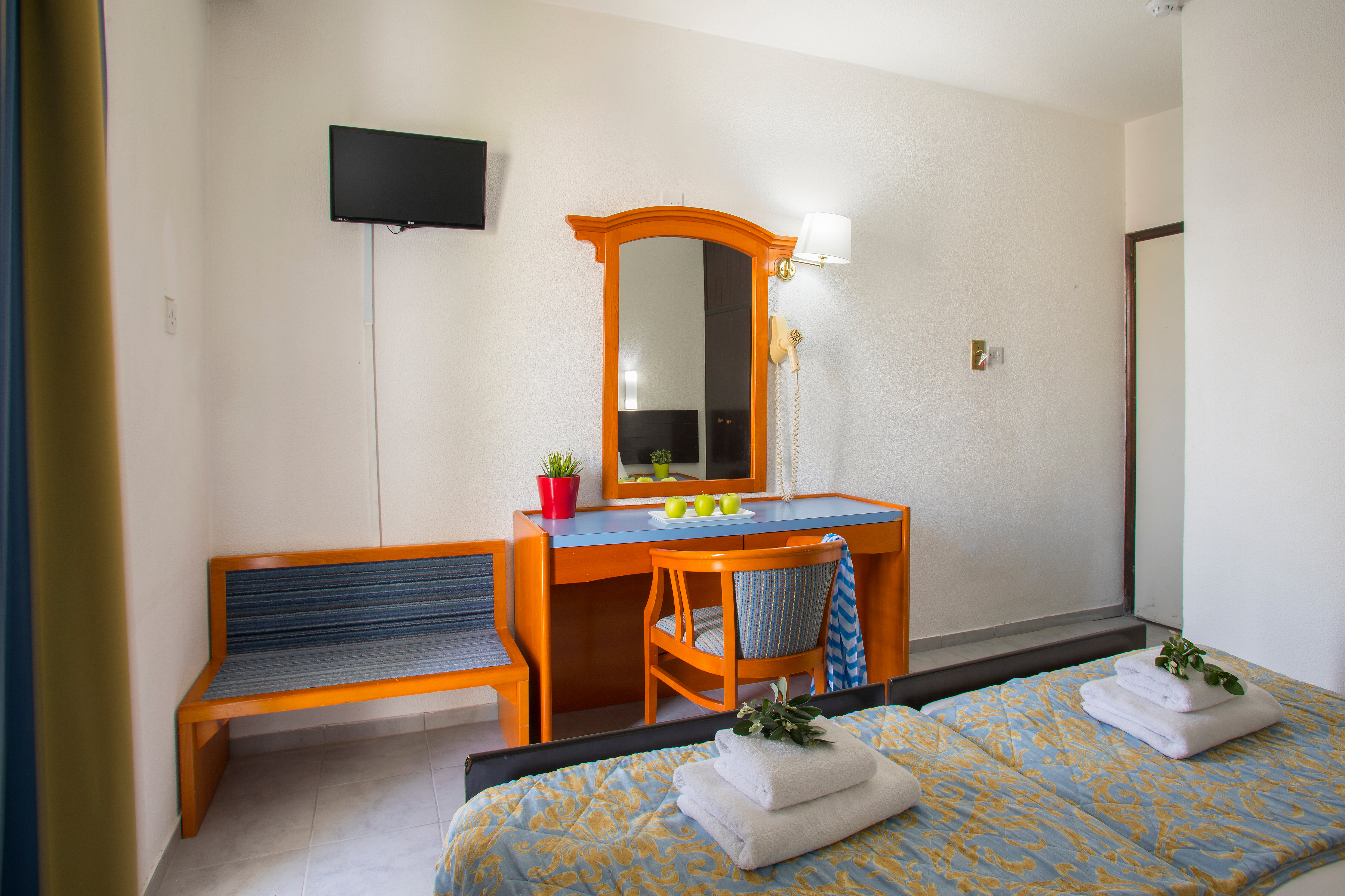 Фото Cactus Hotel